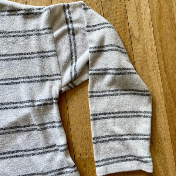 Caution to the Wind gray stripe cowlneck top - Picture 4 of 8